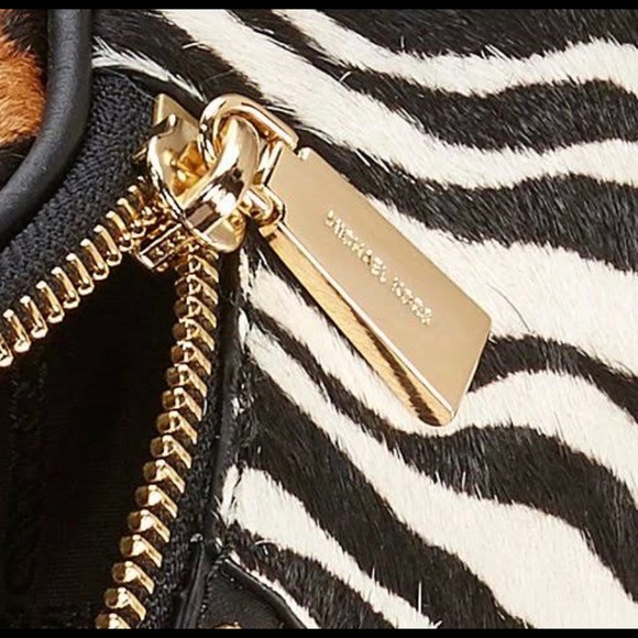 ✅ MICHAEL KORS, MK Leather Fur Chain Belt Bag NEW - Picture 5 of 8